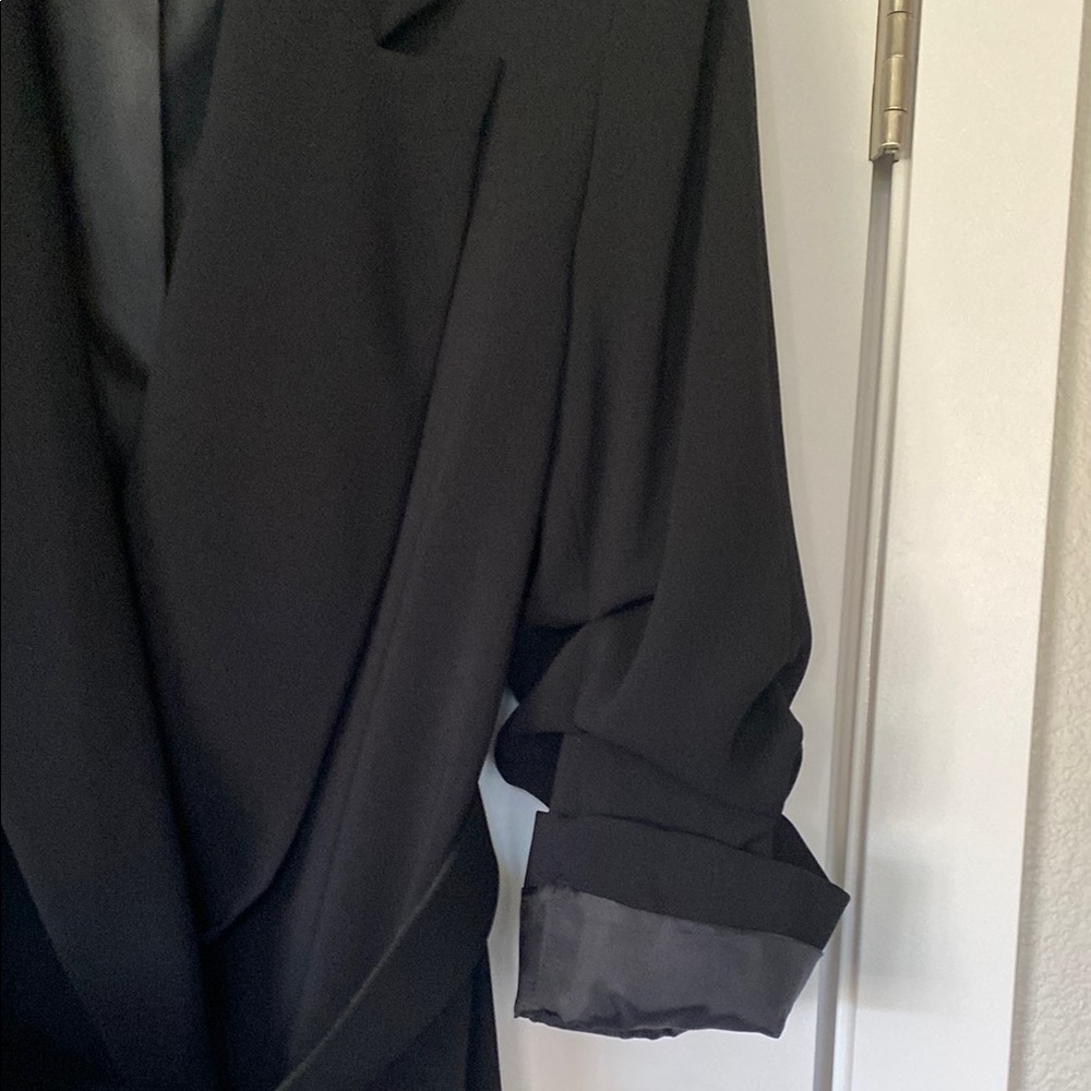 Zara Black Tailored Blazer with Belt - Picture 3 of 13